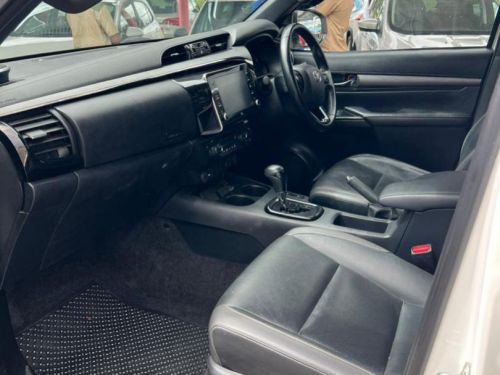 Toyota Hilux 2.8 GD-6 RB LEGEND in Namibia
