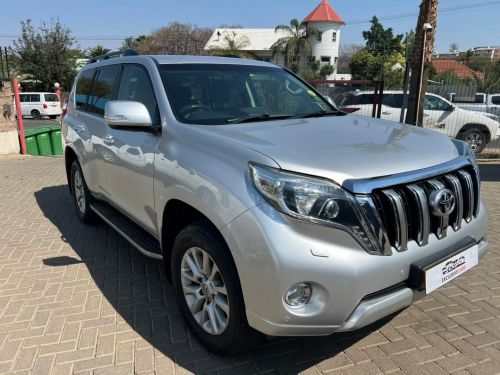 Toyota Prado VX 4.0 V6 A/T in Namibia