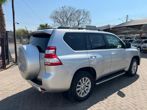 Toyota Prado VX 4.0 V6 A/T in Namibia