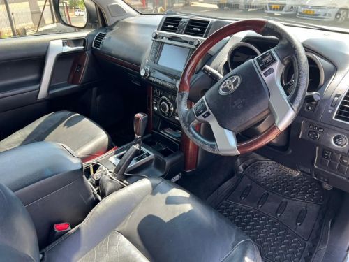 Toyota Prado VX 4.0 V6 A/T in Namibia