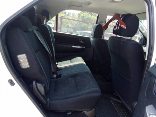 Toyota Fortuner 2.5 4x2 Manual in Namibia