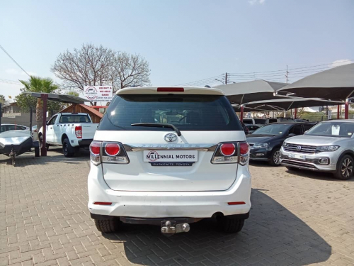 Toyota Fortuner 2.5 4x2 Manual in Namibia