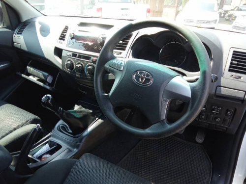 Toyota Fortuner 2.5 4x2 Manual in Namibia
