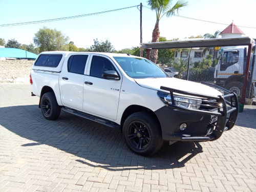 Used Toyota Hilux 2.4 SR 4x4 Man for sale in Windhoek