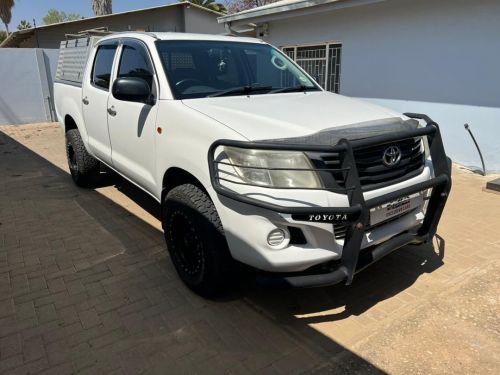 Toyota Hilux 2.5D-4D SRX 4x4 in Namibia