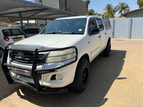 Toyota Hilux 2.5D-4D SRX 4x4 in Namibia