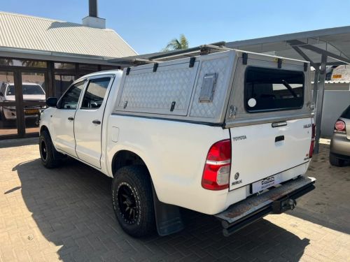 Toyota Hilux 2.5D-4D SRX 4x4 in Namibia
