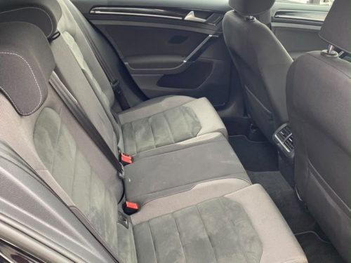 Volkswagen Golf 7.5 TSI 1.4 DSG in Namibia