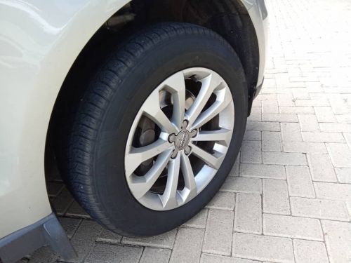 Audi Q5 3.0 200KW TFSI SE Quattro in Namibia