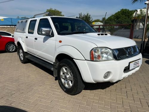 Pre-owned Nissan Hardbody Np300 2.5 TDI 4x4 Pick Up Double Cab for sale in 