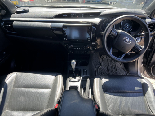 Toyota Hilux 2.8 GD6 RB Legend RS in Namibia
