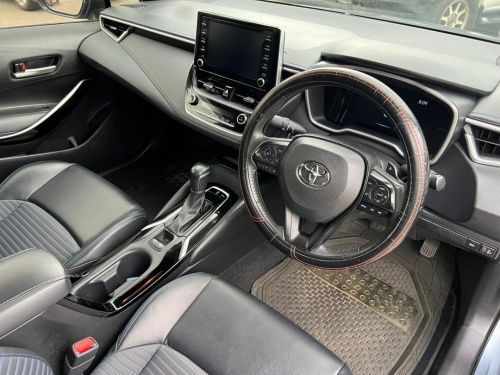 Toyota Corolla 2.0 XR A/T in Namibia