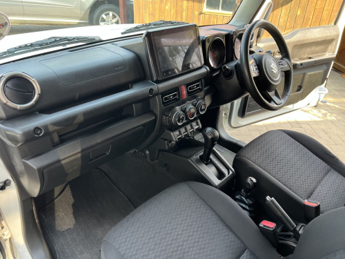 Suzuki Jimny 1.5GLX 4x4 A/T in Namibia