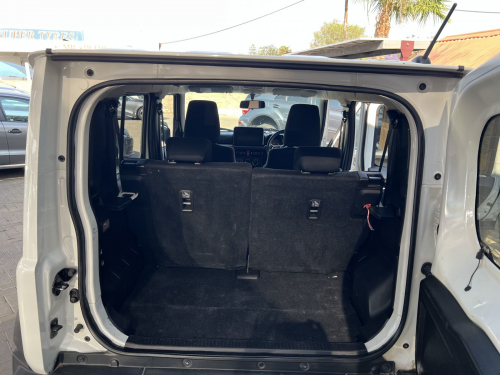 Suzuki Jimny 1.5GLX 4x4 A/T in Namibia