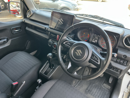 Suzuki Jimny 1.5GLX 4x4 A/T in Namibia