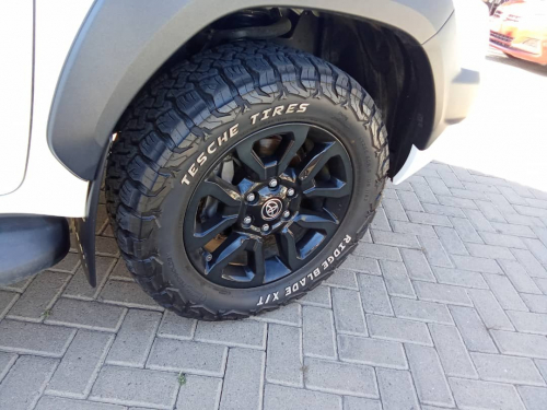 Toyota Hilux 2.8 GD-6 RB LEGEND 4X4 in Namibia