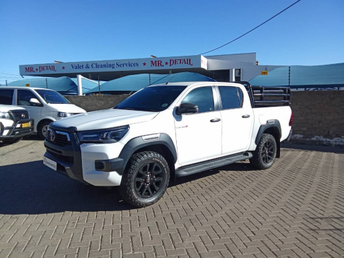 Pre-owned Toyota Hilux 2.8 GD-6 RB LEGEND 4X4 for sale in 