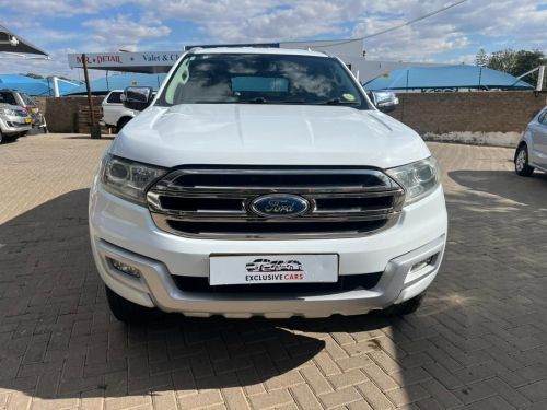 Ford Everest 2.2TDC XLT in Namibia