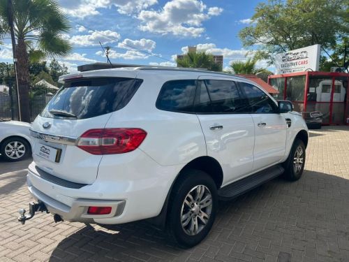 Ford Everest 2.2TDC XLT in Namibia