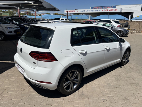 Volkswagen Golf 7.5 TSI1.4 DSG in Namibia