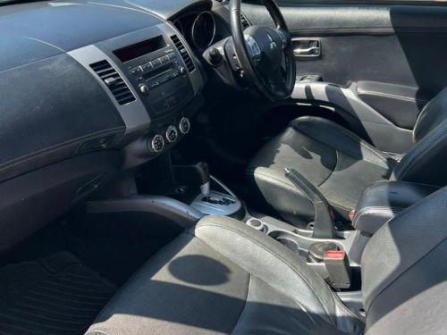 Mitsubishi Outlander 2.4 GLS A/T in Namibia