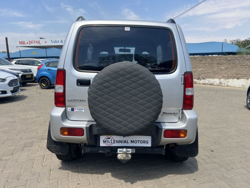 Suzuki Jimny 1.3 4x4 in Namibia