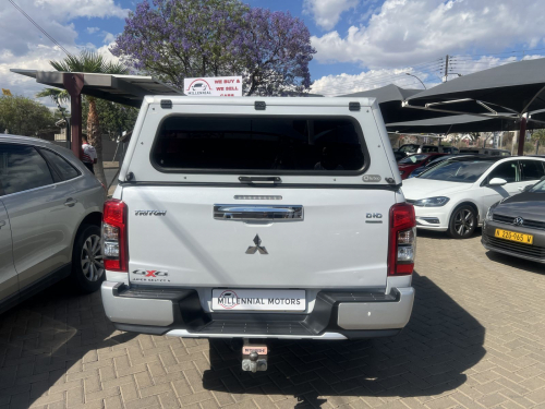 Mitsubishi Triton 2.4 DI DC 4x4 in Namibia