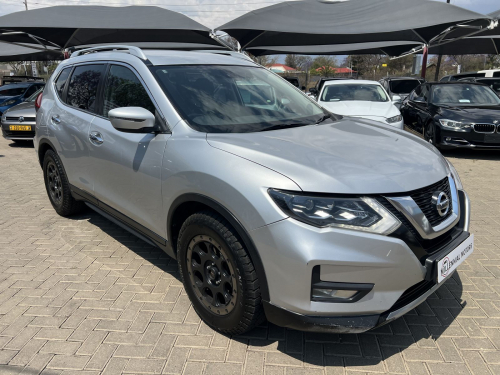 Nissan Xtrail 2.5 Acenta 4x4 CVT in Namibia