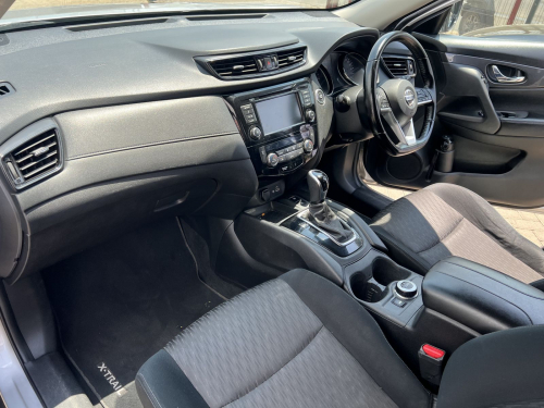 Nissan Xtrail 2.5 Acenta 4x4 CVT in Namibia
