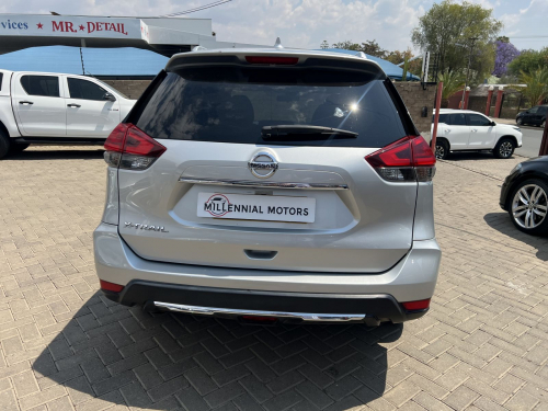 Nissan Xtrail 2.5 Acenta 4x4 CVT in Namibia