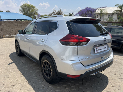 Nissan Xtrail 2.5 Acenta 4x4 CVT in Namibia