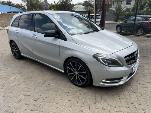Mercedes-Benz B180 CDI in Namibia