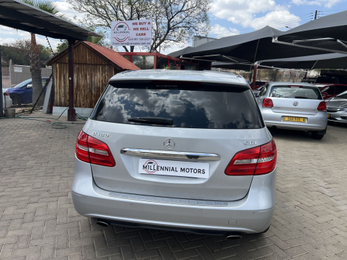 Mercedes-Benz B180 CDI in Namibia