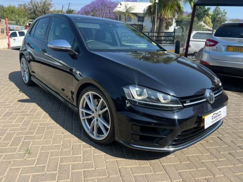 Volkswagen Golf Vii 2.0 Tsi R Dsg in Namibia
