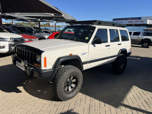 Jeep Cherokee Sport 4.0 A/T in Namibia
