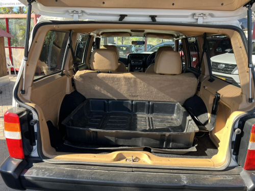 Jeep Cherokee Sport 4.0 A/T in Namibia