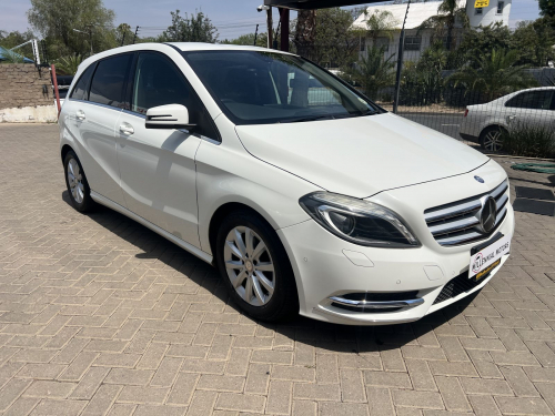 Mercedes-Benz B180 in Namibia