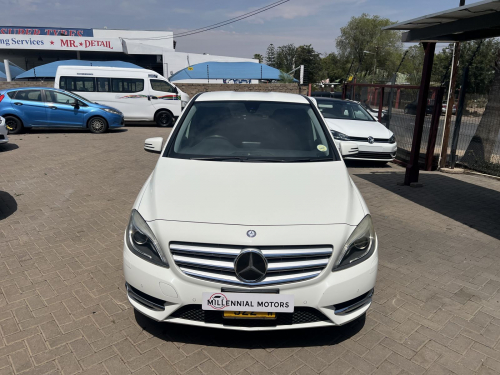 Mercedes-Benz B180 in Namibia