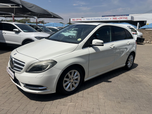 Mercedes-Benz B180 in Namibia