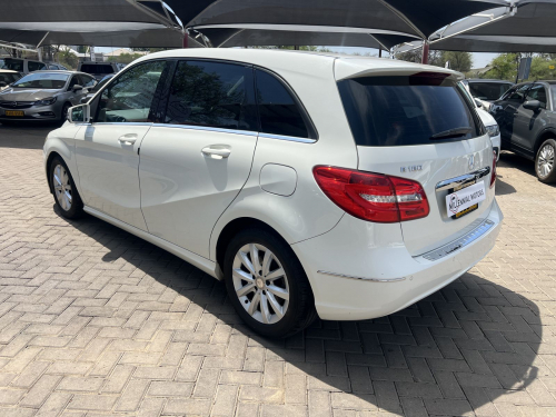 Mercedes-Benz B180 in Namibia