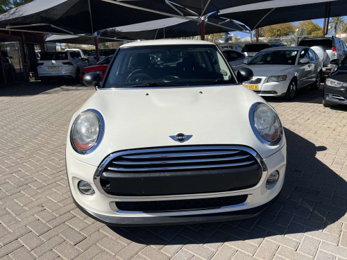 Mini MINI COOPER in Namibia