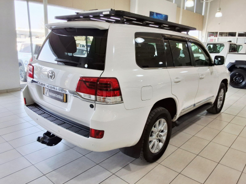 Toyota Land Cruiser 200 LC200 4.5 V8 VX Diesel in Namibia