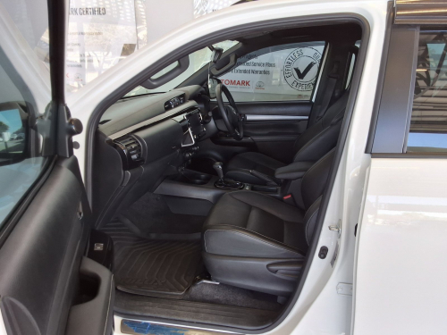 Toyota Hilux Double Cab 2.8 RB LGD55 6AT ( in Namibia