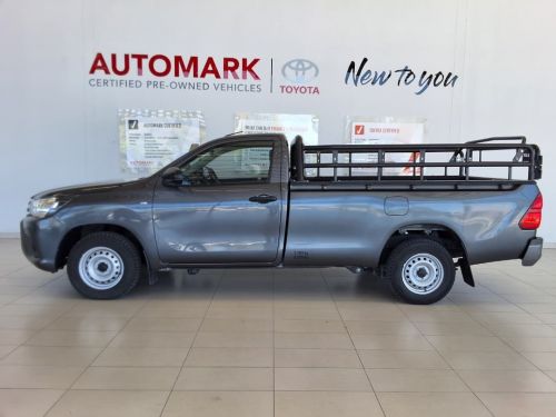Toyota Hilux 2.0 VVTi MT A/C in Namibia