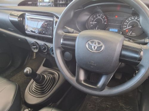 Toyota Hilux 2.0 VVTi MT A/C in Namibia