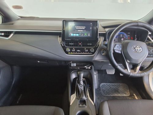 Toyota COROLLA HB 1.8 XS HEV in Namibia