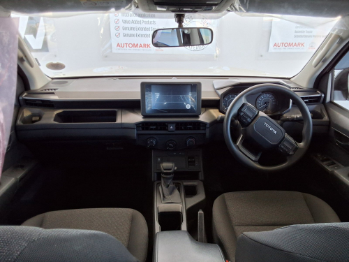 Toyota Hilux Double Cab 2.8GD-6 4X4 SRX AT in Namibia