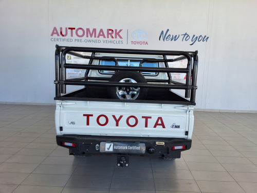 Toyota Land Cruiser 79 DC 4.0 Petrol 4x4 MT in Namibia