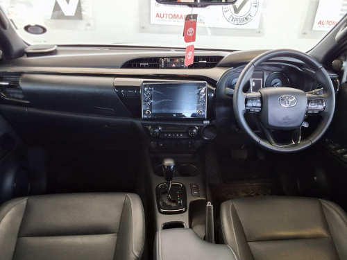 Toyota Hilux Double Cab 2.8 RB LDRS AT MH in Namibia