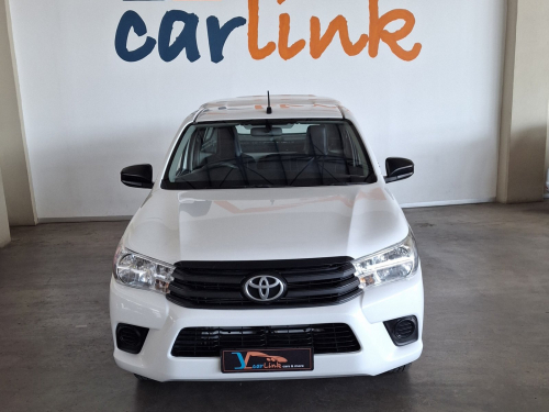 Toyota Hilux 2.4GD S A/C S/C 4x2 in Namibia